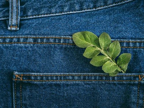 Een Veiligere, Groenere Alternatief voor Kaliumpermanganaat (PP) voor Denim Afwerking